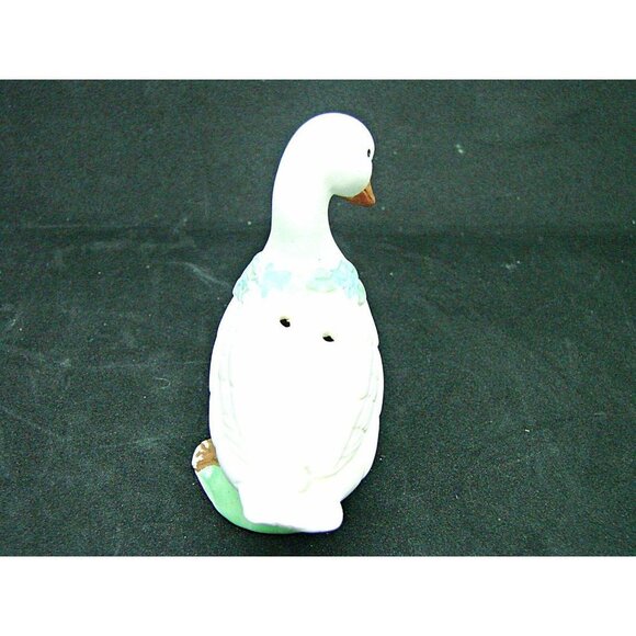 Vintage Ceramic White Duck Salt Pepper Shaker Decorative Flowers 3.5x3" Single - Picture 4 of 10